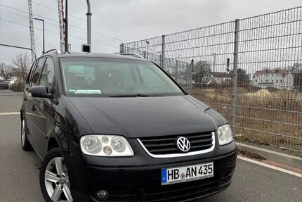 VW Touran 221.000 km 2.800 &euro; Bremen 28309