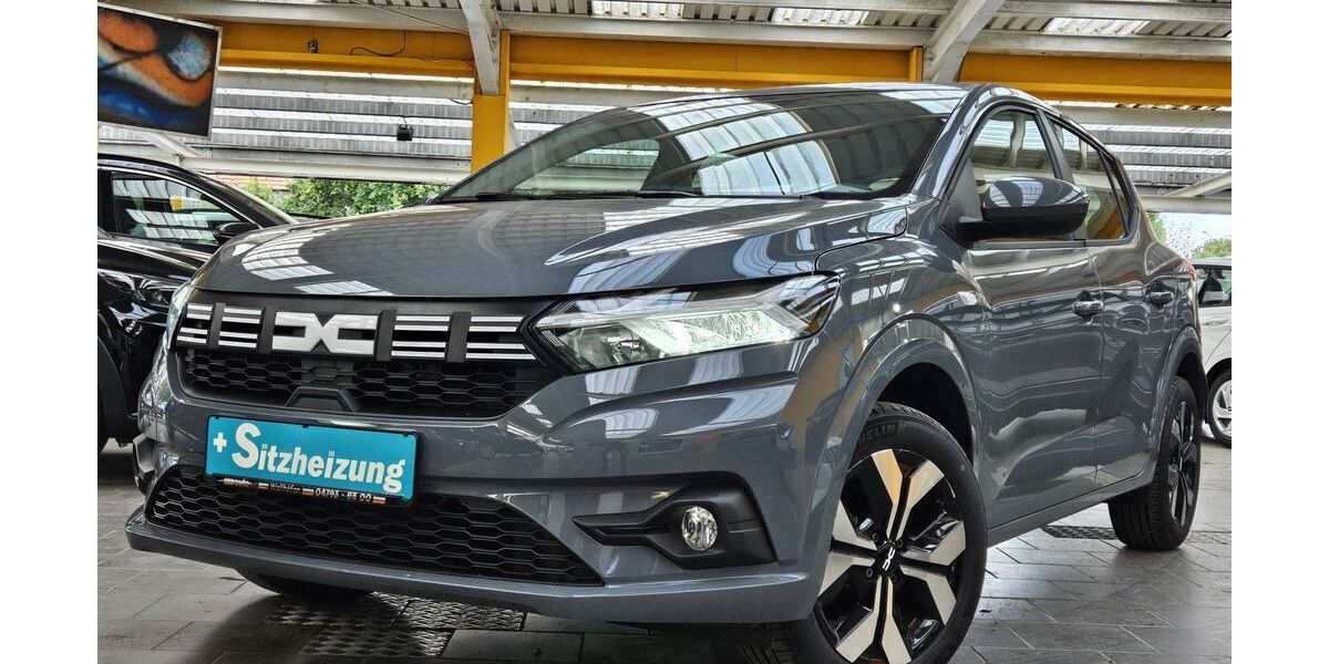 Dacia Sandero 11.300 km 15.475 € Wallhöfen bei Bremen 27729