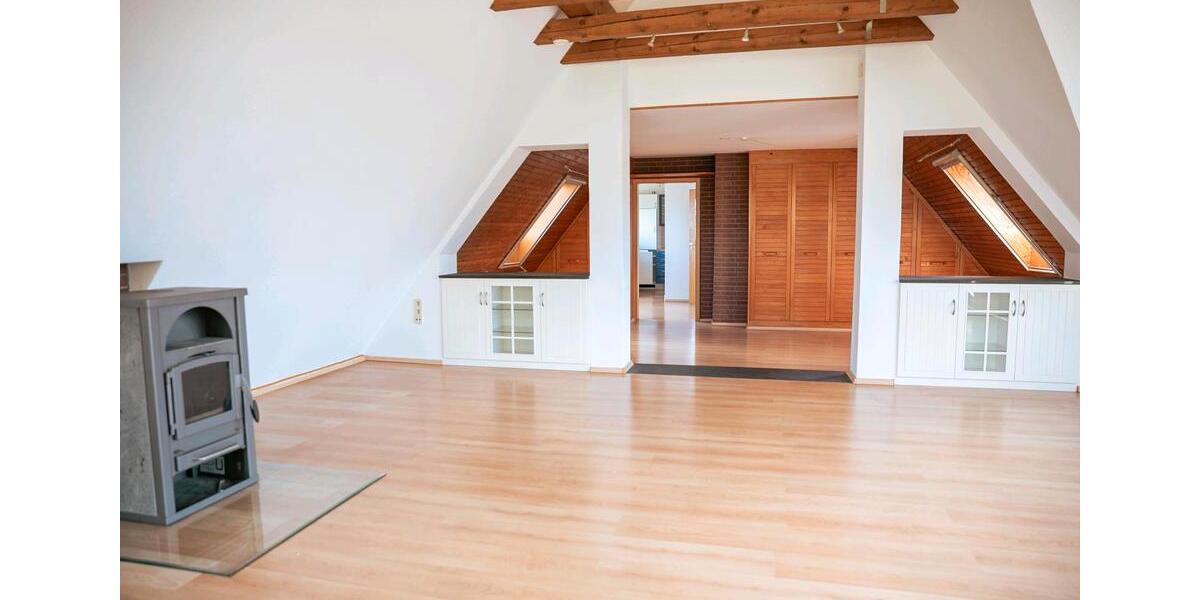 Dachgeschoßwohnung Achim - 2 Zimmer, 100 m&sup2;, 1.100&euro; | Angebot:25943327