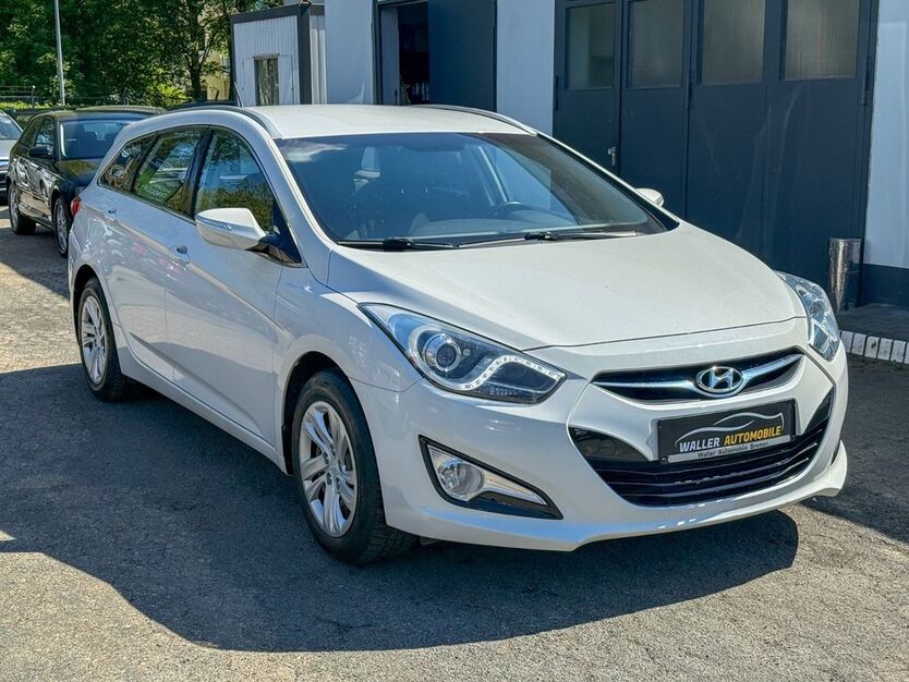Hyundai i40 128.000 km 9.450 € Bremen 28219