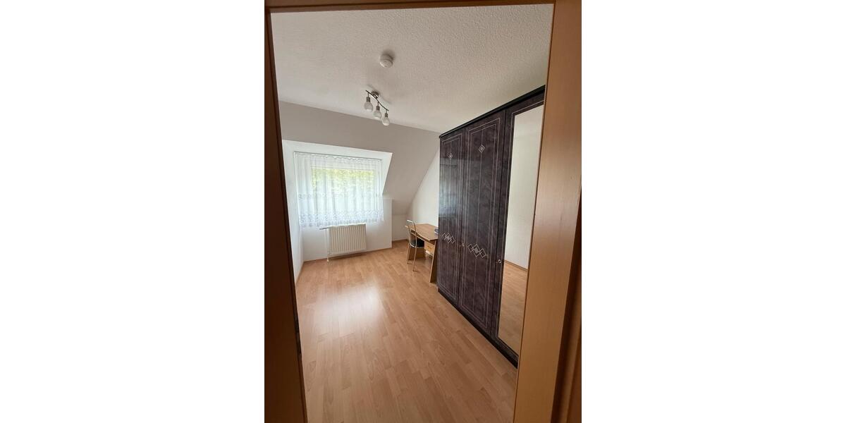 Reihenhaus Bremen Huchting - 5 Zimmer, 100 m&sup2;, 300.000&euro; | Angebot:27068343