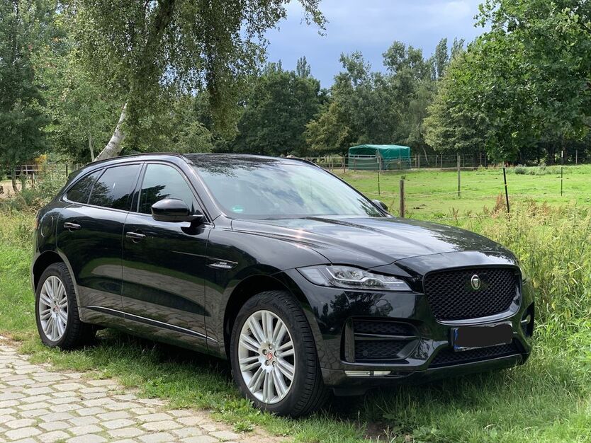 Jaguar F-Pace 193.500 km 20.990 € Bremen 28215
