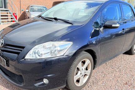 Toyota Auris 195.900 km 5.499 &euro; Delmenhorst 27755