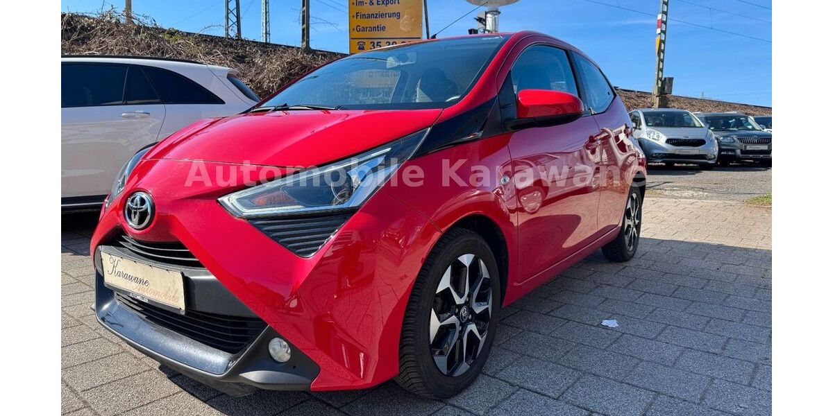 Toyota Aygo (X) 15.000 km 10.900 &euro; Bremen 28215