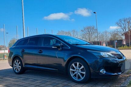 Toyota Avensis 248.000 km 6.300 &euro; Stuhr 28816