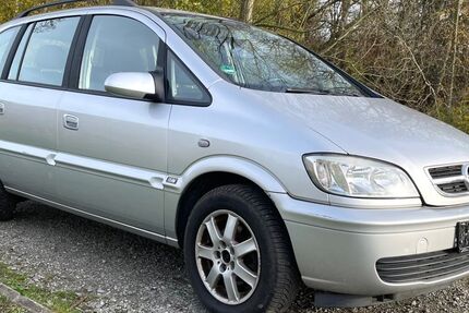 Opel Zafira 152.000 km 2.790 € Bremen 28197
