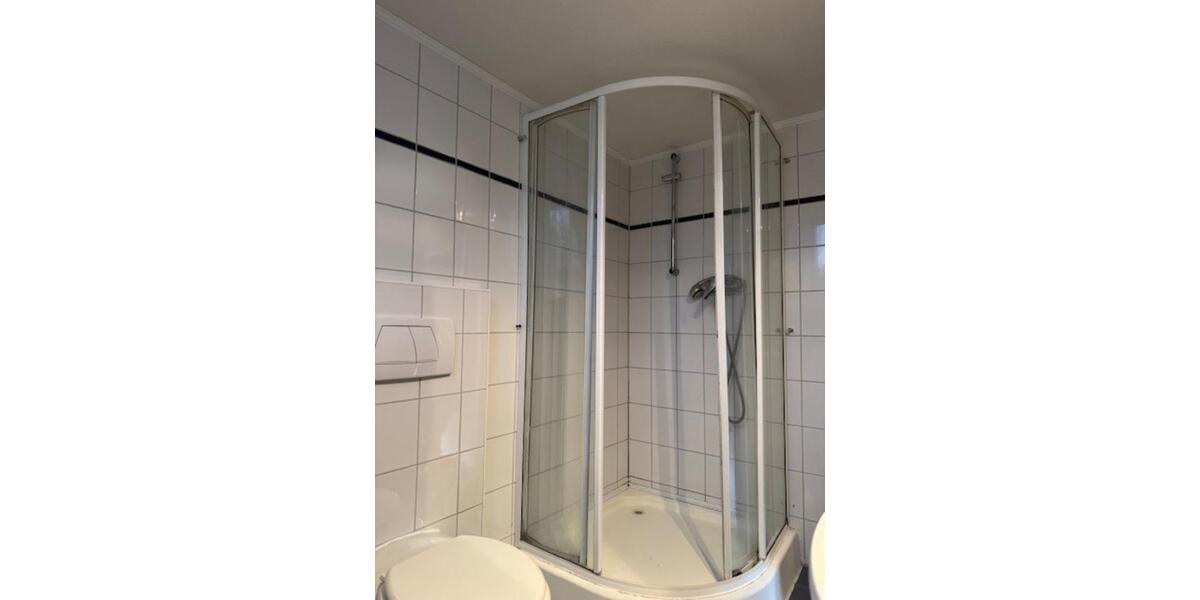 Gemütliche Dachgeschosswohnung für ruhigen Bewohner*in in Bremen 1 zimmer