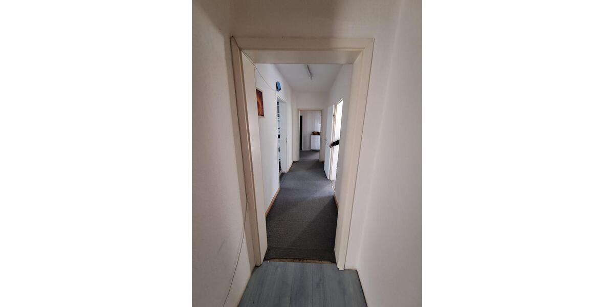 4 Zimmer Erdgeschoss mit Terrasse und Gartenanteil 4 zimmer