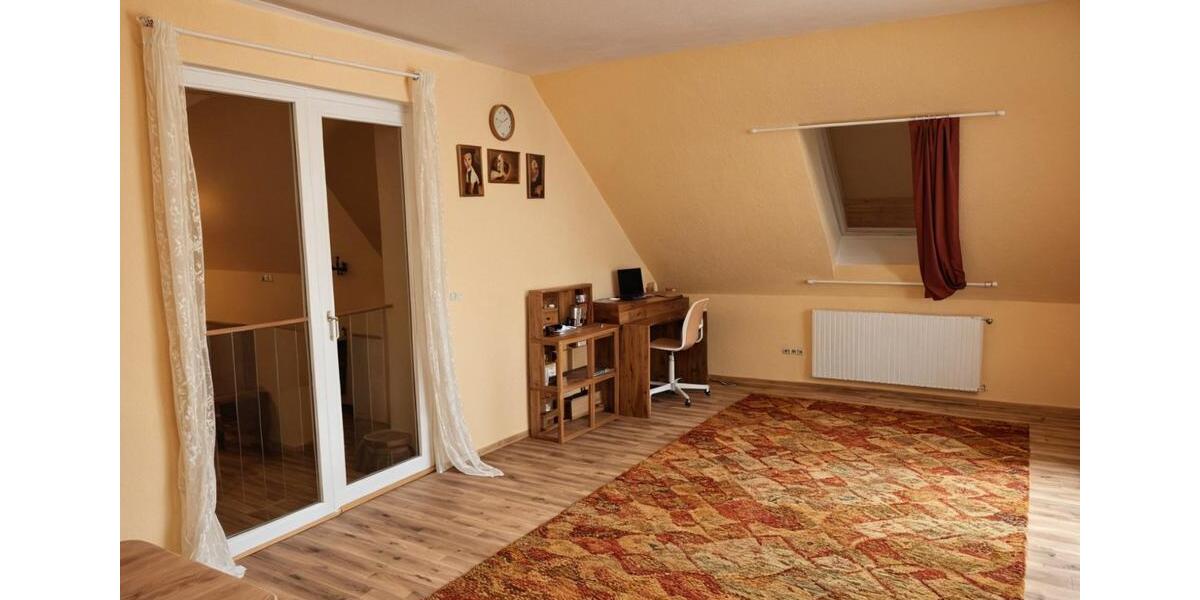 Dachgeschoßwohnung Schwanewede - 4 Zimmer, 135 m&sup2;, 151.000&euro; | Angebot:25124161