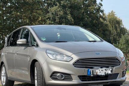 Ford S-Max 93.617 km 19.300 &euro; Bremen 28357