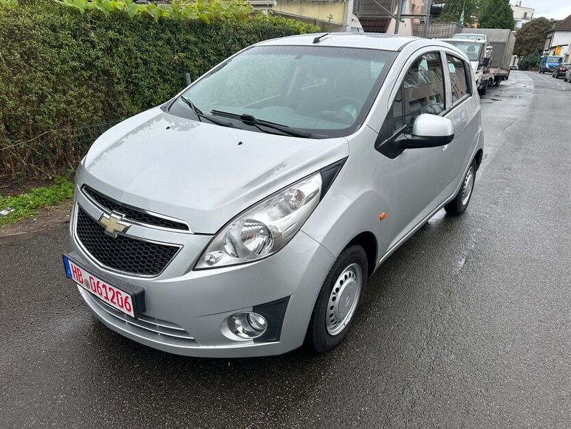 Chevrolet Spark 122.600 km 2.780 € Bremen 28215