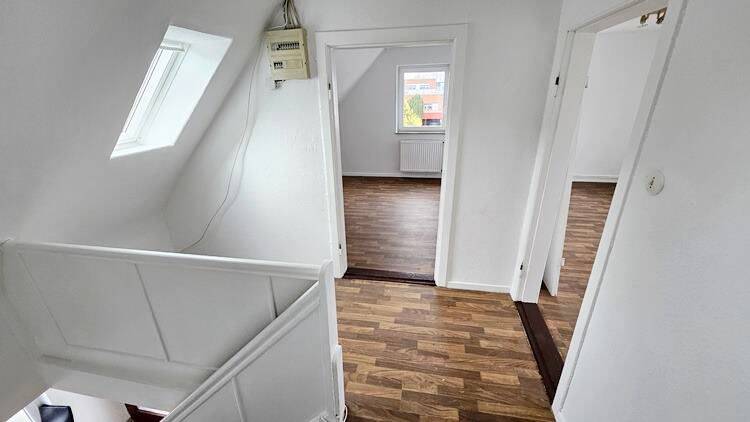 Doppelhaushälfte Grasberg - 9 Zimmer, 180 m&sup2;, 299.000&euro; | Angebot:25998715