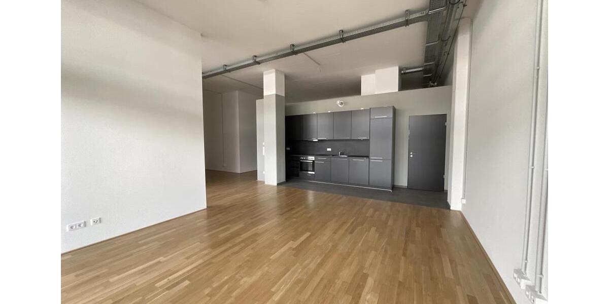 Etagenwohnung Bremen Häfen - 2 Zimmer, 101 m&sup2;, 1.189&euro; | Angebot:23705581