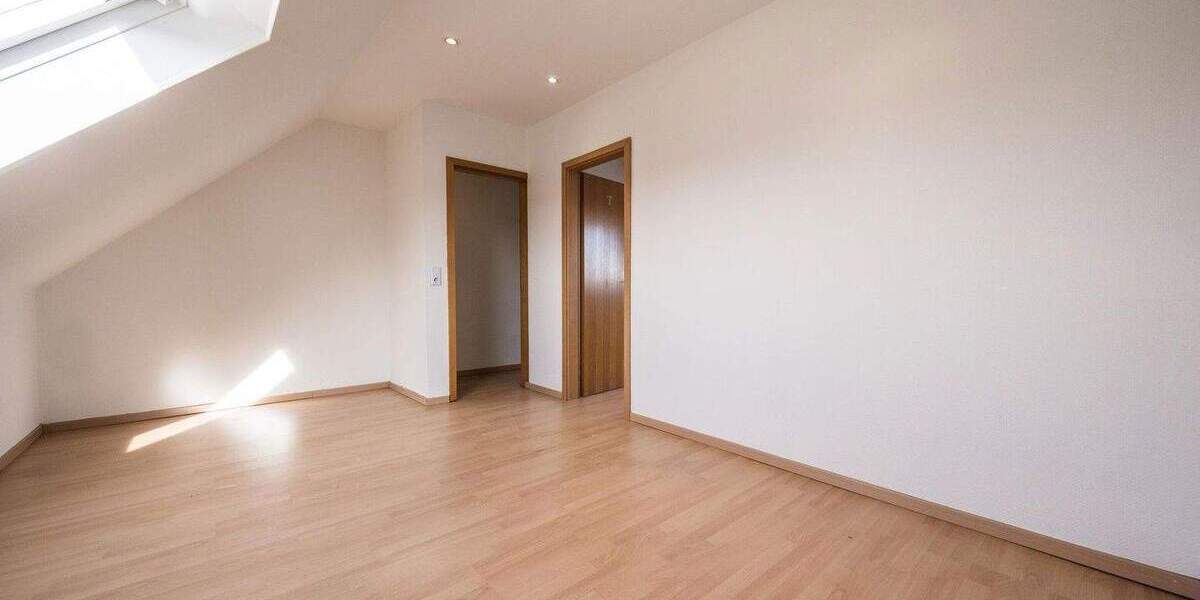 Reihenmittelhaus Stuhr Brinkum - 4 Zimmer, 96 m&sup2;, 249.900&euro; | Angebot:25153902