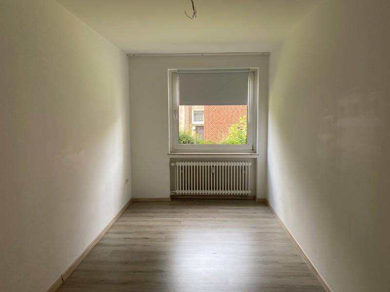 Renovierte 3-Zimmer-Wohnung mit Einbauküche 3 zimmer