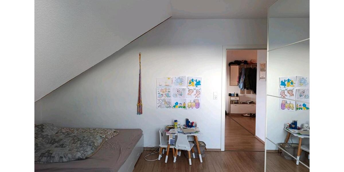 Dachgeschoßwohnung Bremen Blumenthal - 2 Zimmer, 77 m&sup2;, 790&euro; | Angebot:27732612