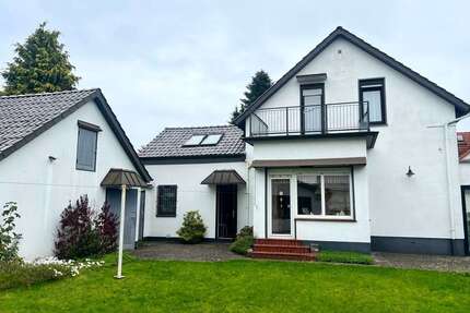 Haus Bremen Blumenthal - 4 Zimmer, 135 m&sup2;, 240.000&euro; | Angebot:27736916