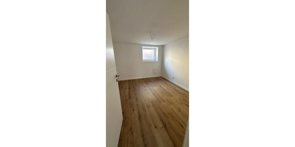 Etagenwohnung Bremen Hemelingen - 4 Zimmer, 95 m&sup2;, 1.650&euro; | Angebot:26519880