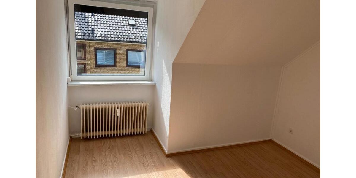 Dachgeschoßwohnung Ritterhude - 2.5 Zimmer, 63 m&sup2;, 142.900&euro; | Angebot:27445803