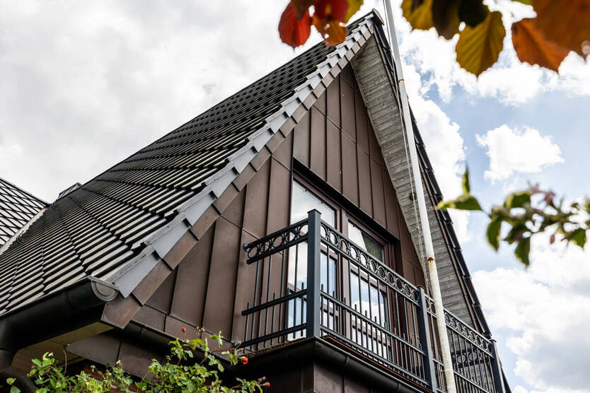 *** ZWEI HÄUSER -> EIN PREIS - RUHIGE LAGE - WOHNEN MIT BIS ZU 3 GENERATIONEN MÖGLICH *** 8 zimmer