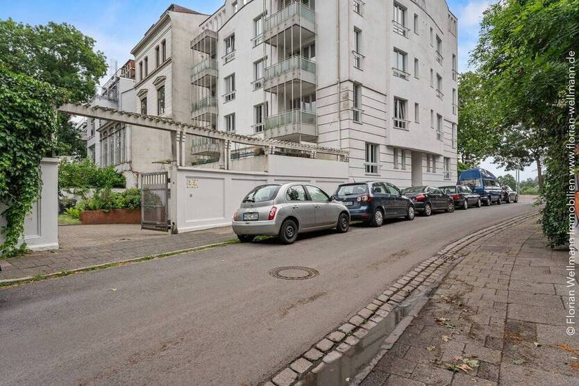 Bremen-Ostertor | Lichtdurchflutete AltbauWohnung mit großzügiger Terrasse und Garage am Osterdeich!