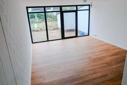 Haus zum Kaufen in Delmenhorst 375.000 € 105 m² 4 zimmer