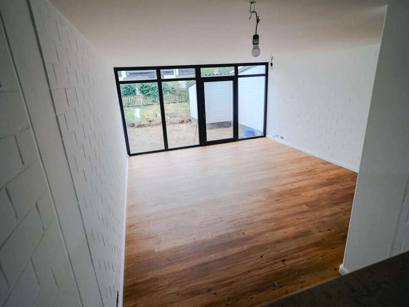 Haus zum Kaufen in Delmenhorst 375.000 € 105 m² 4 zimmer