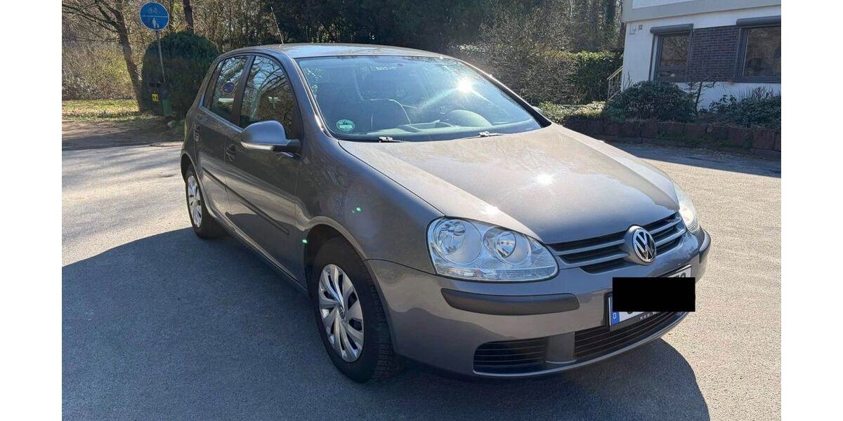 VW Golf 84.000 km 4.800 &euro; Ganderkesee 27777