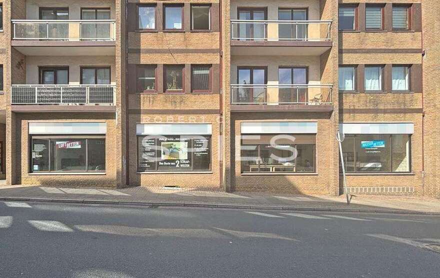 Einzelhandel in Bremen 1.250 € 167.1 m²