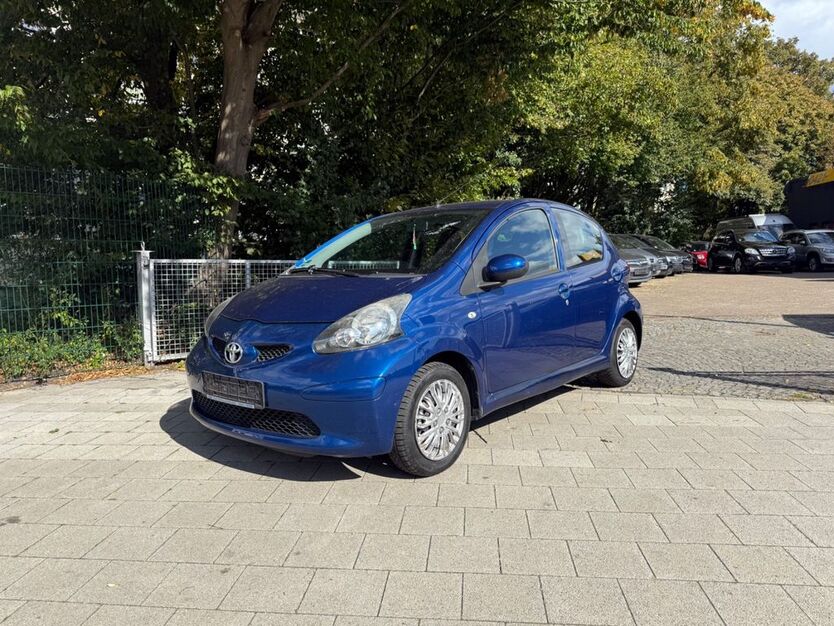 Toyota Aygo (X) 136.000 km 2.500 € Bremen 28259