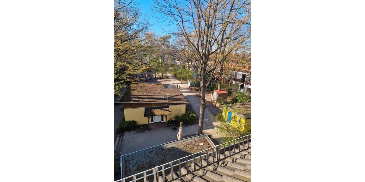 Dachgeschoßwohnung Bremen Findorff - 2.5 Zimmer, 52 m&sup2;, 155.000&euro; | Angebot:27190921