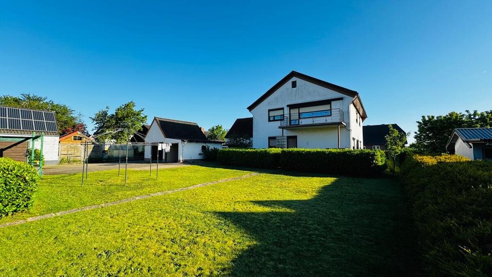 Langwedel- Daverden | Großzügige 4-Zimmer-Obergeschosswohnung mit Balkon, Garten & Carport 4 zimmer