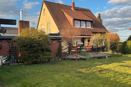 Solides Ein- bis Zweifamilienhaus in ruhiger Lage