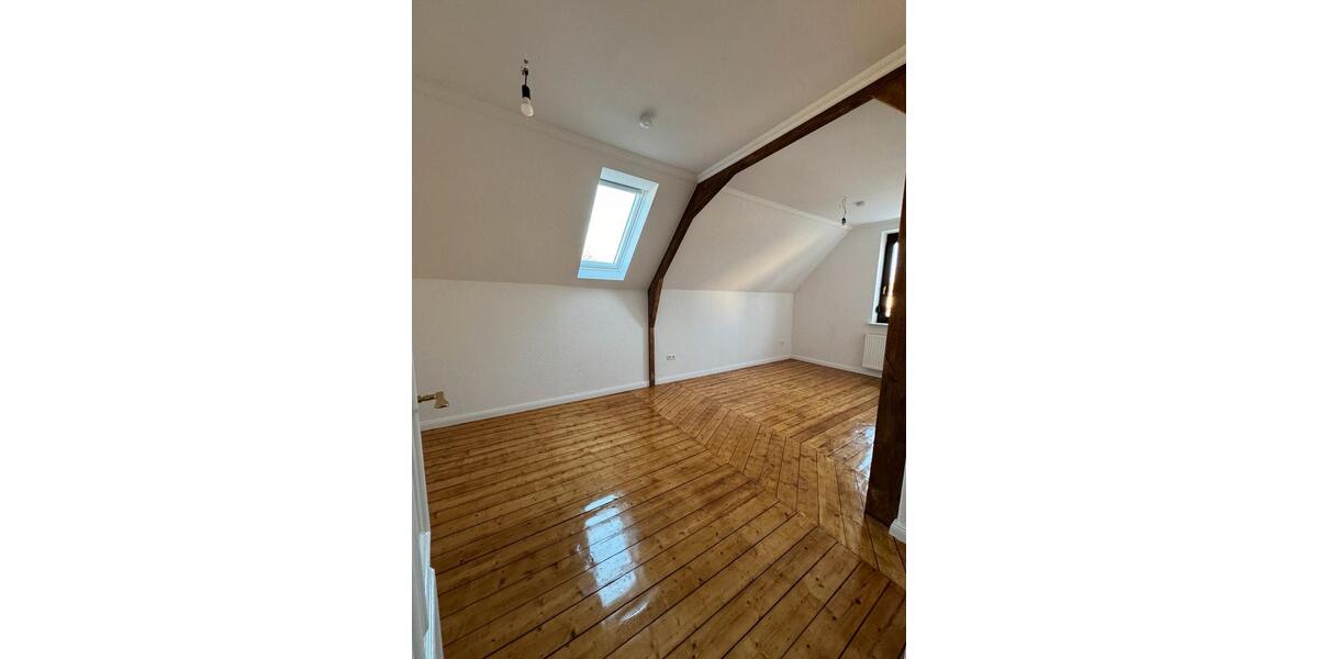 Dachgeschoßwohnung Bremen Blumenthal - 2.5 Zimmer, 66 m&sup2;, 845&euro; | Angebot:25150612