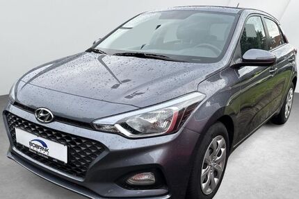 Hyundai i20 11.300 km 12.990 € Bremen 28359