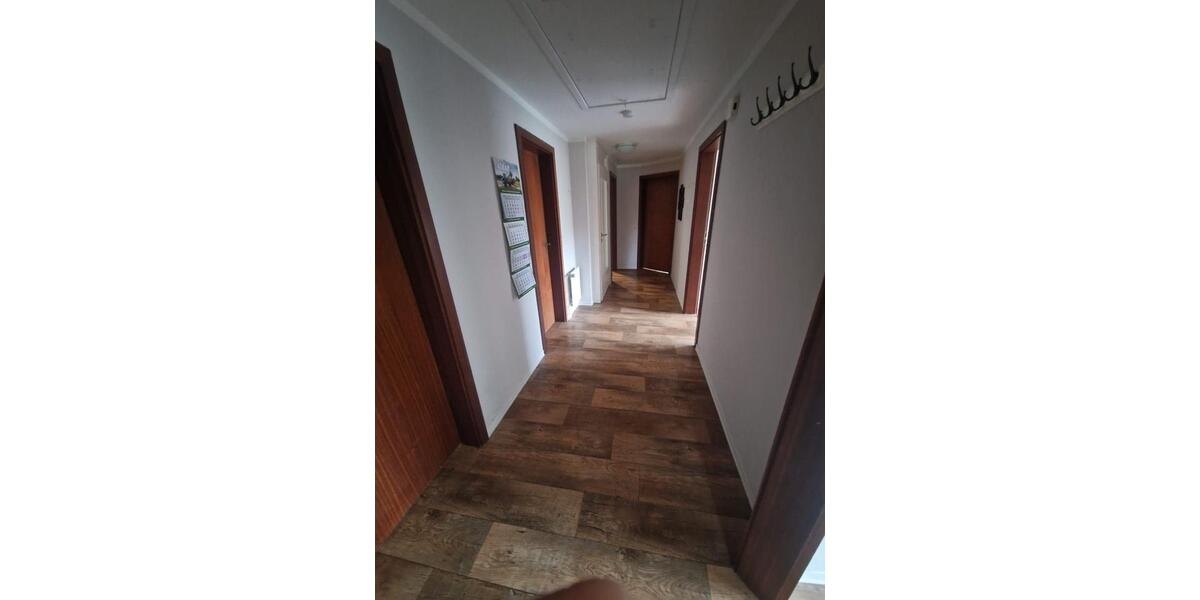 Dachgeschoßwohnung Elsfleth - 3 Zimmer, 83 m&sup2;, 750&euro; | Angebot:25857191