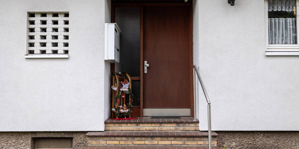 Mehrfamilienhaus, Wohnhaus Delmenhorst Iprump/Varrelgraben - 7 Zimmer, 286 m&sup2;, 297.000&euro; | Angebot:25821104