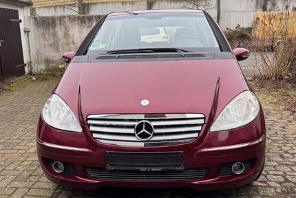Mercedes-Benz A 170 156.978 km 2.300 &euro; Bremen 28359