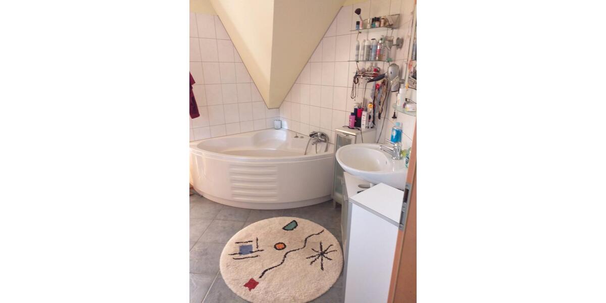 Etagenwohnung Hambergen - 4 Zimmer, 140 m&sup2;, 230.000&euro; | Angebot:27101706