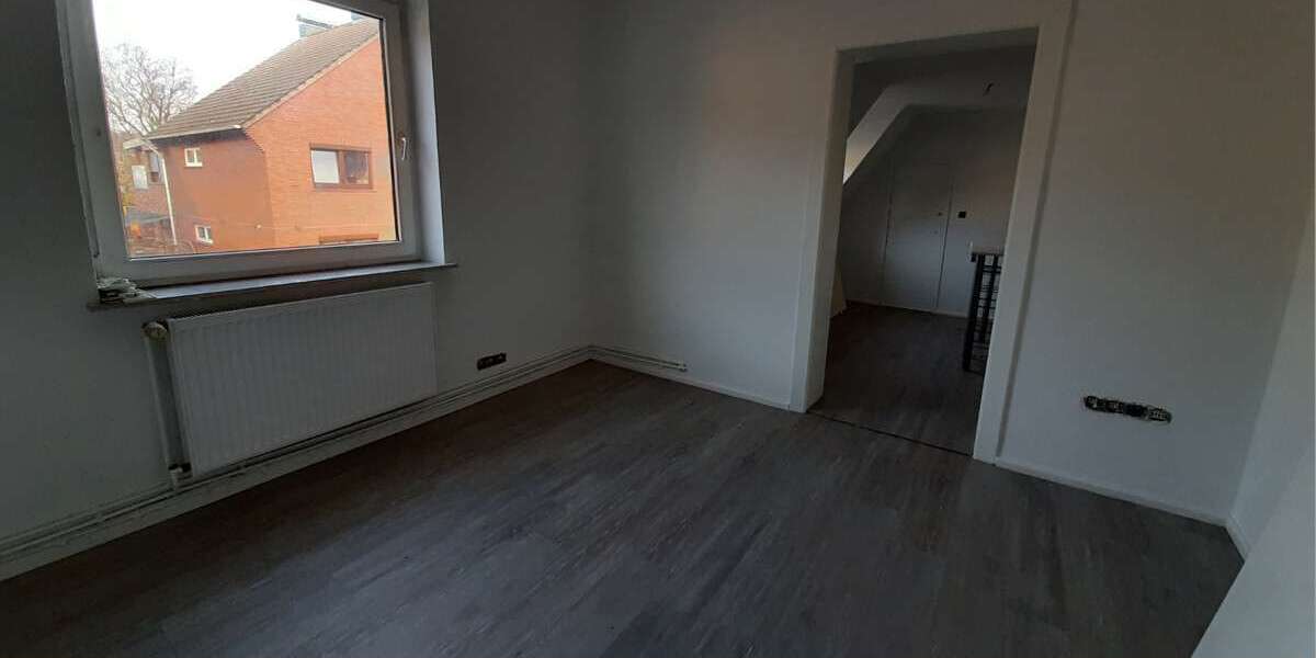 Etagenwohnung Bremen Blumenthal - 2 Zimmer, 32 m&sup2;, 375&euro; | Angebot:26940126