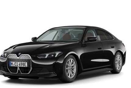 BMW i4 3.700 km 54.420 &euro; Bremen 28757