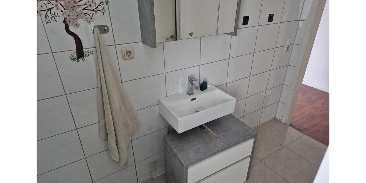 Etagenwohnung Bremen Neustadt - 5 Zimmer, 90 m&sup2;, 1.200&euro; | Angebot:25391714