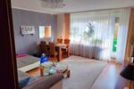 Gepflegte 4-Zimmer-Wohnung mit EBK und Stellplatz zimmer
