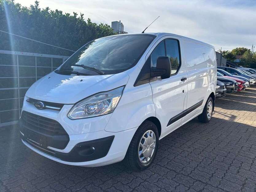 Ford Transit Custom 157.000 km 11.900 € Bremen 28239