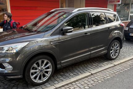 Ford Kuga 136.000 km 8.800 &euro; Bremen 28199