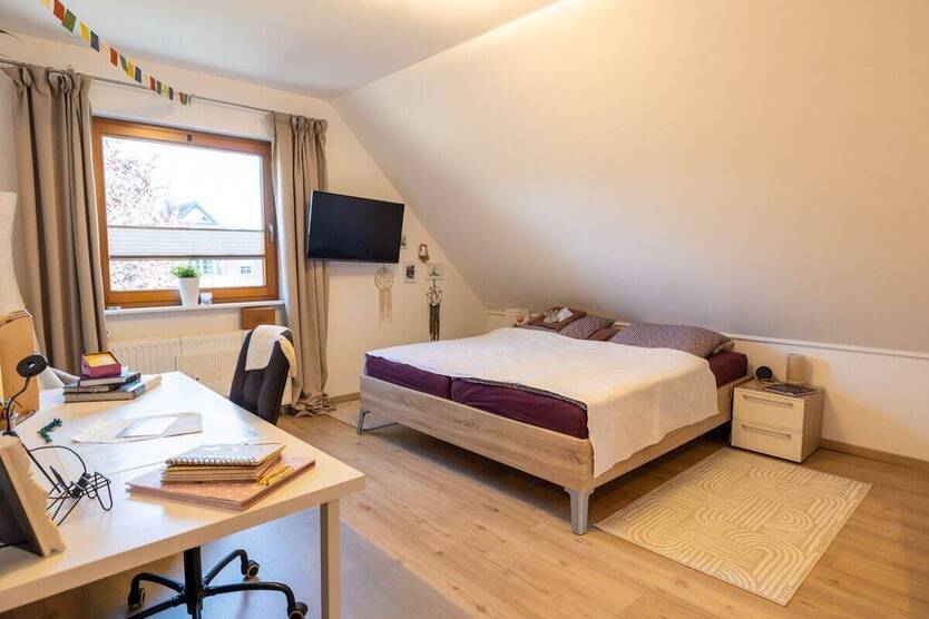 *** WIEDER VERFÜGBAR - CARPORT, TERRASSE, GLASFASER, VOLLBAD uvm. direkt neben kleinem PARK *** 4 zimmer