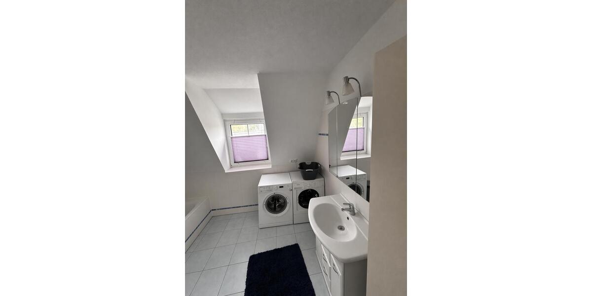 Dachgeschoßwohnung Stuhr - 2 Zimmer, 67 m&sup2;, 790&euro; | Angebot:26227803