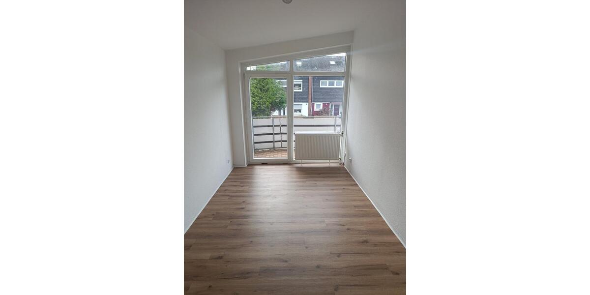 Reihenhaus Syke - 4 Zimmer, 94 m&sup2;, 990&euro; | Angebot:25421250