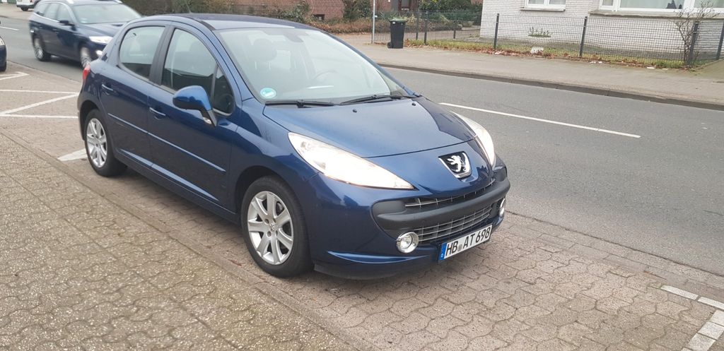 Peugeot 207 170.795 km 2.150 &euro; Delmenhorst 27753