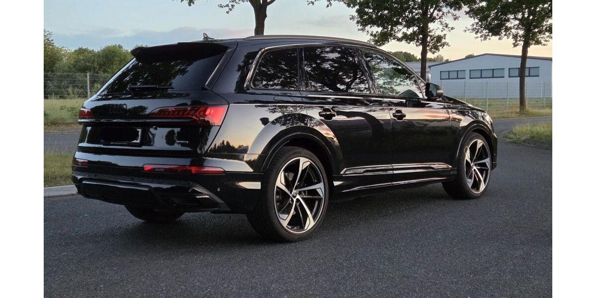 Audi Q7 64.300 km 63.550 &euro; Achim 28832